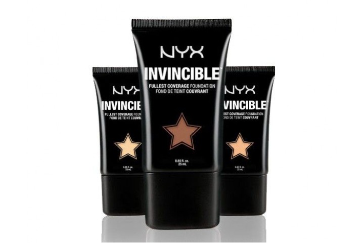 Тональный крем NYX Invincible